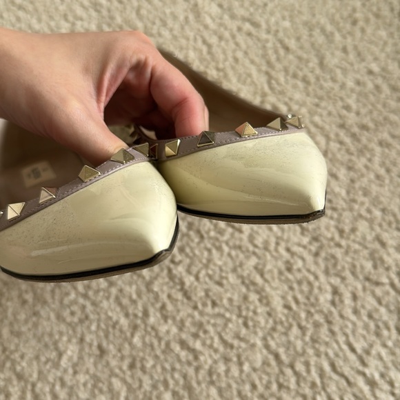 Valentino Garavani Rockstud Pointed Toe Ballerina Flat